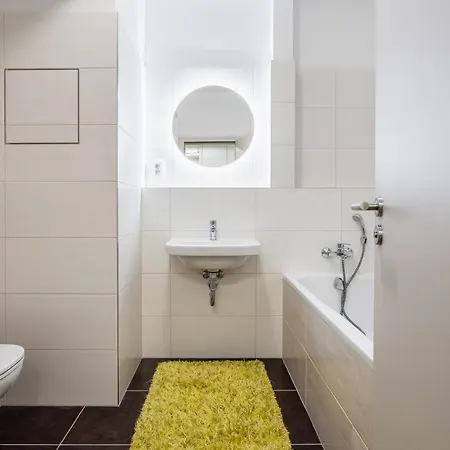 Auriapartments Liben Novy Byt 1Kk S Garazi Praag Buitenkant foto